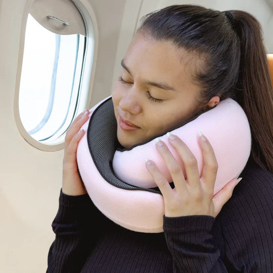 Comment dormir en avion : 8 conseils pour arriver vraiment reposé